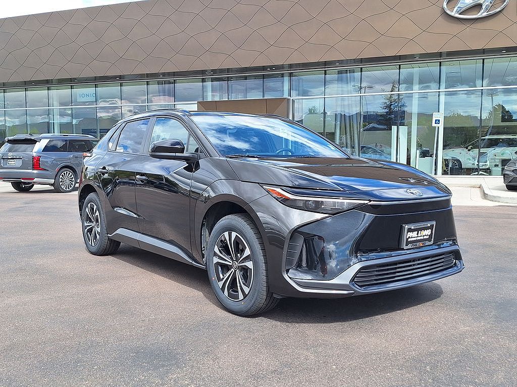 2024 Toyota bZ4X Limited