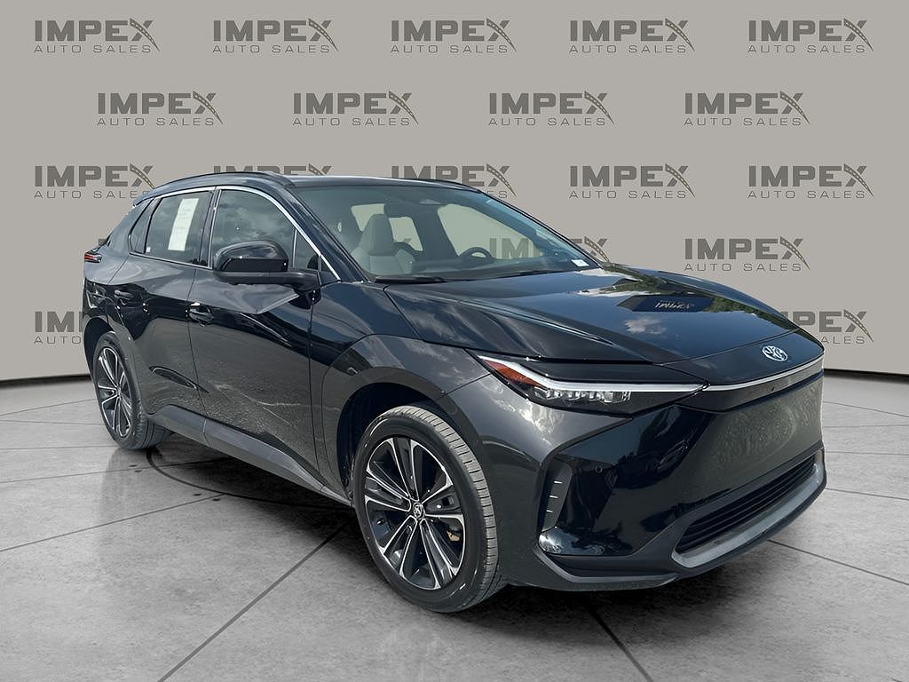 2024 Toyota bZ4X XLE