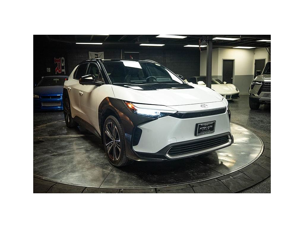 2023 Toyota bZ4X XLE