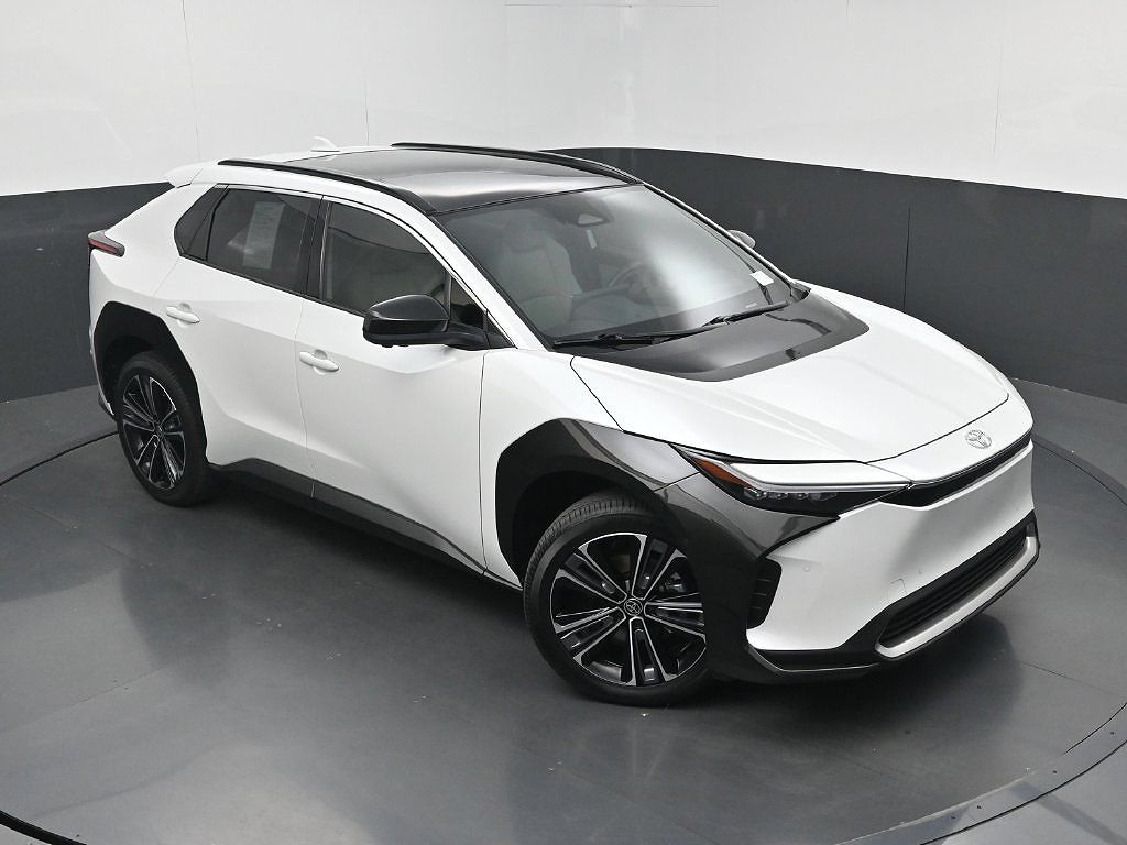 2024 Toyota bZ4X XLE