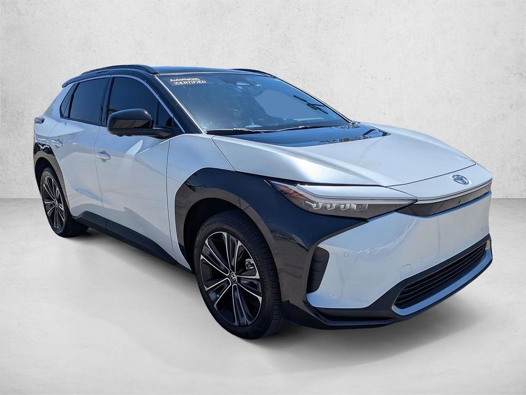 2023 Toyota bZ4X photo 1