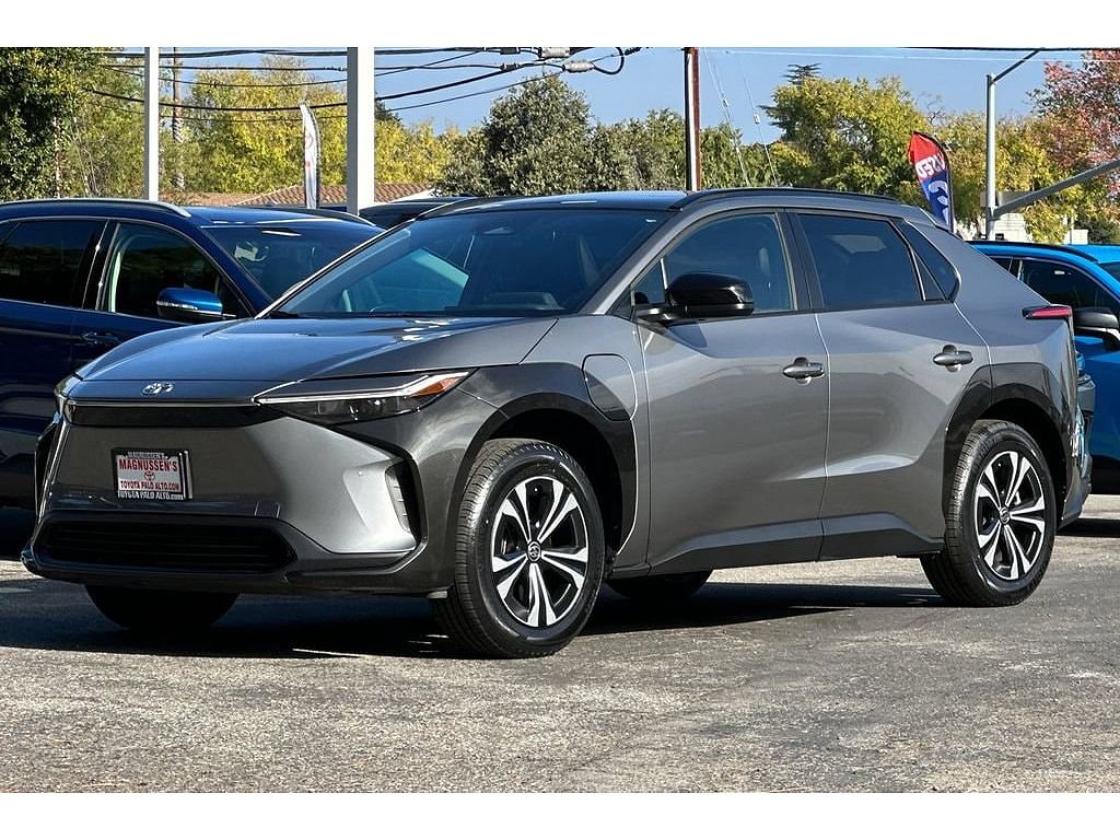 2024 Toyota bZ4X XLE