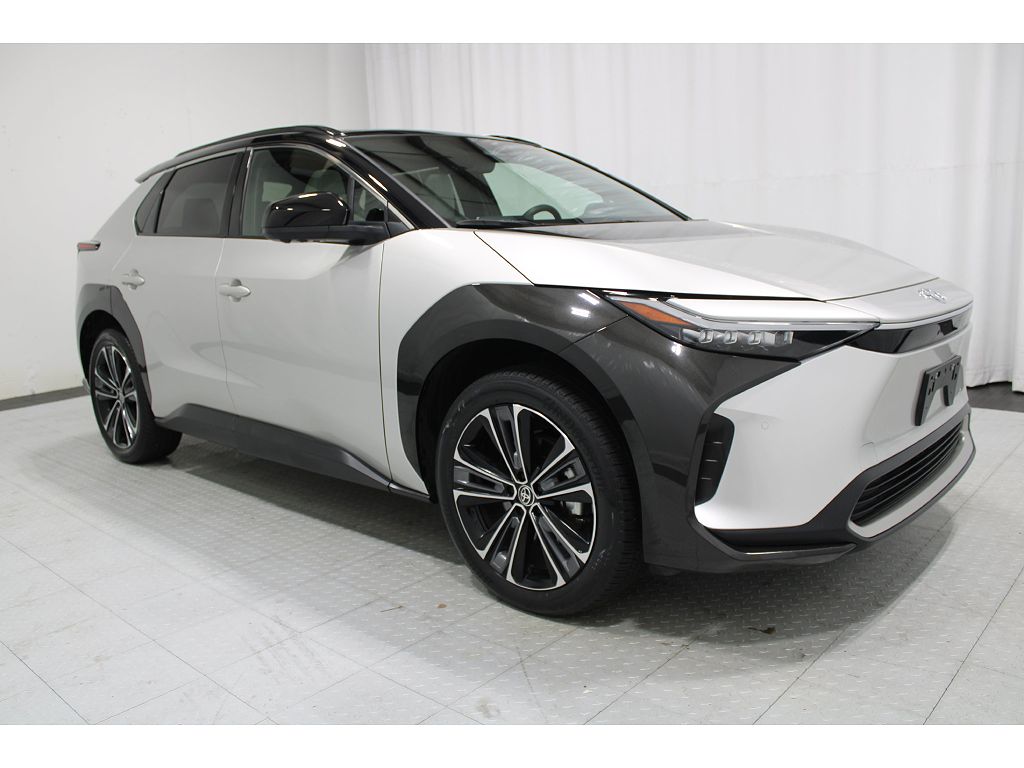2023 Toyota bZ4X XLE