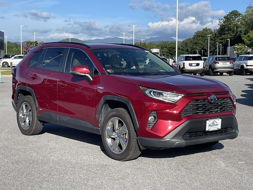2021 Toyota RAV4 Hybrid XLE Premium