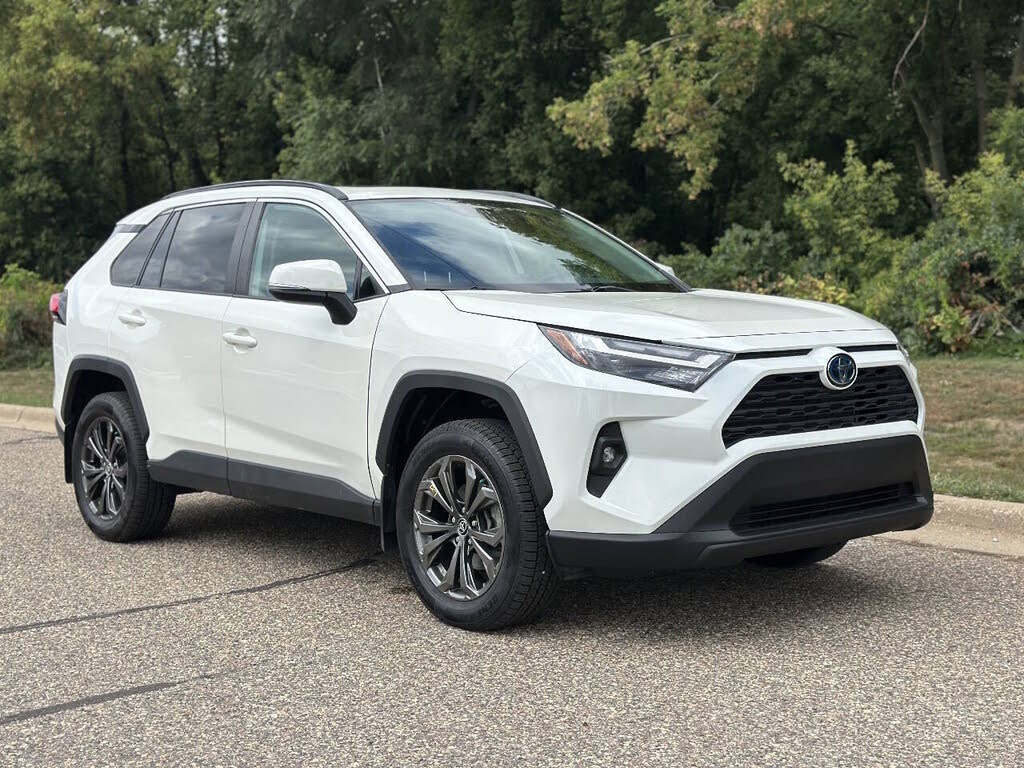 2022 Toyota RAV4 Hybrid XLE Premium