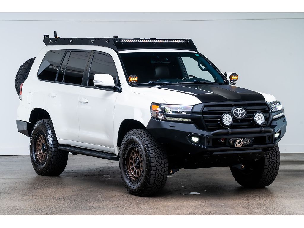 2017 Toyota Land Cruiser