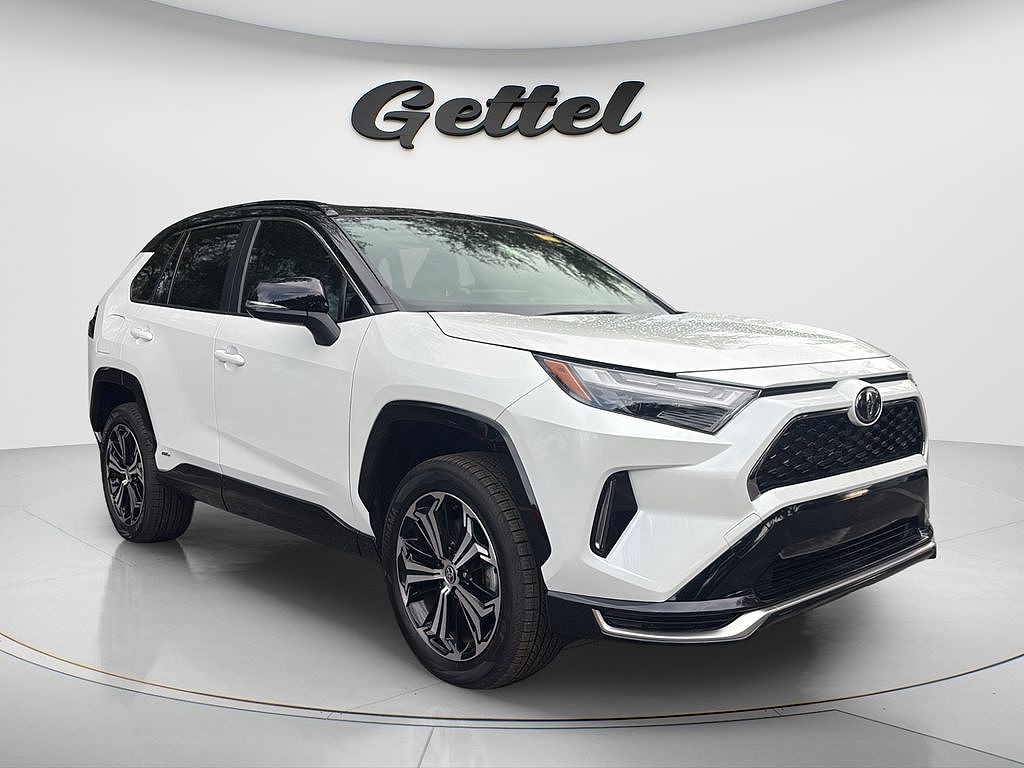 2025 Toyota RAV4 Plug-in Hybrid XSE