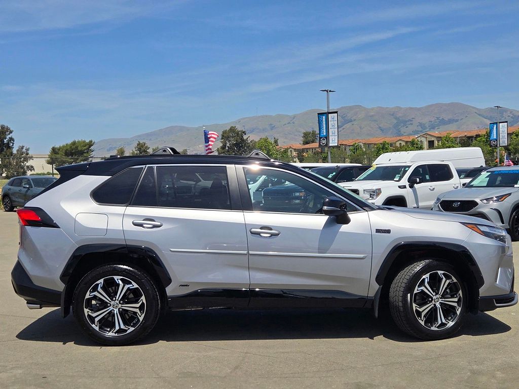 2024 Toyota RAV4 Prime photo 1