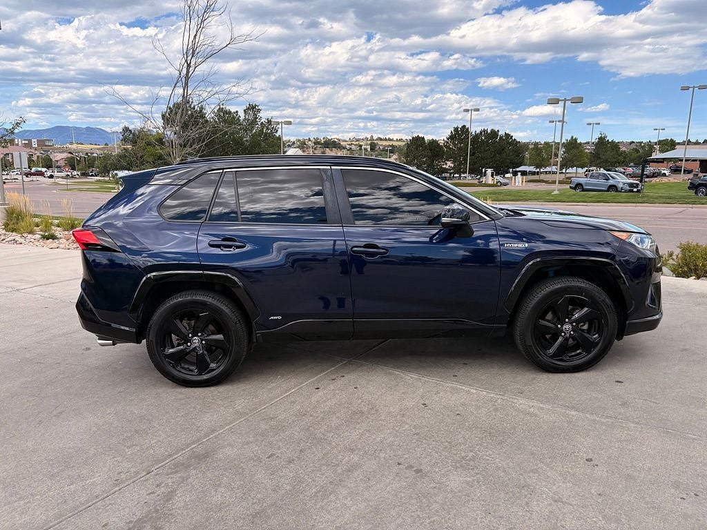 2020 Toyota RAV4 Hybrid XSE