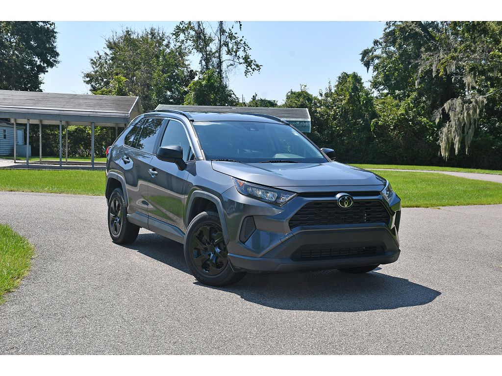 2020 Toyota RAV4 LE