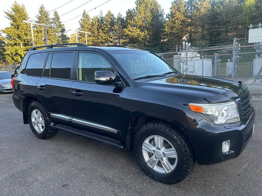 2013 Toyota Land Cruiser