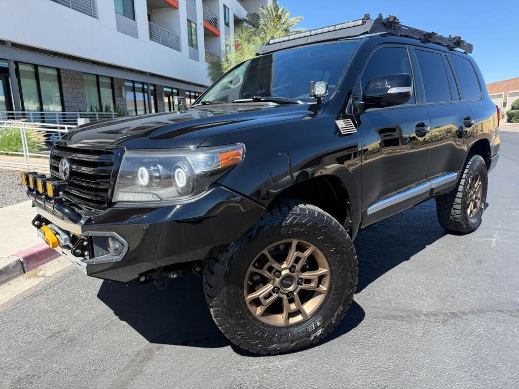 2013 Toyota Land Cruiser