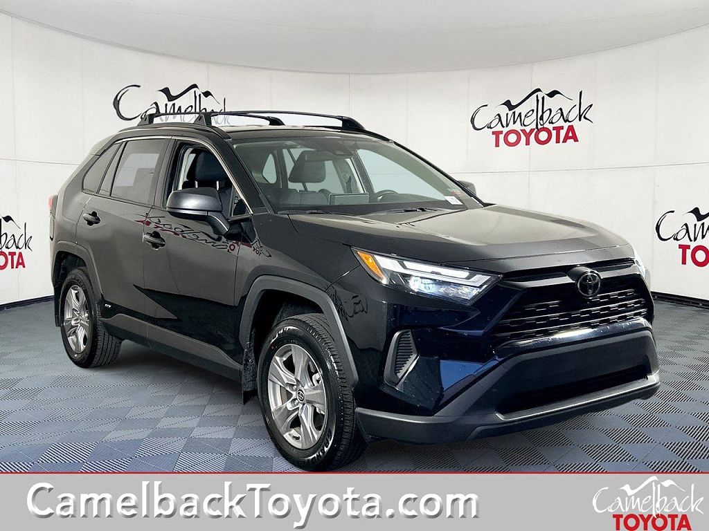 2025 Toyota RAV4 Hybrid LE
