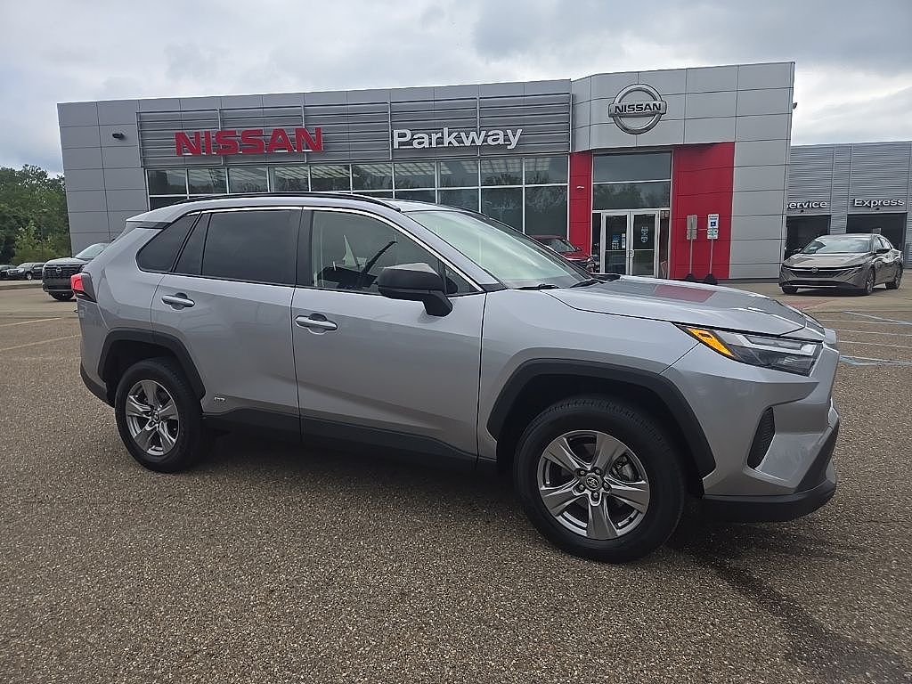 2023 Toyota RAV4 Hybrid LE