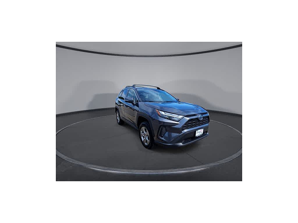 2024 Toyota RAV4 Hybrid LE
