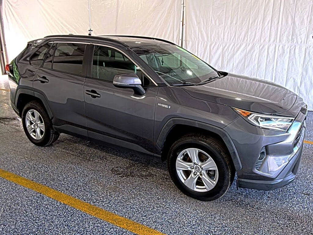 2020 Toyota RAV4 Hybrid XLE