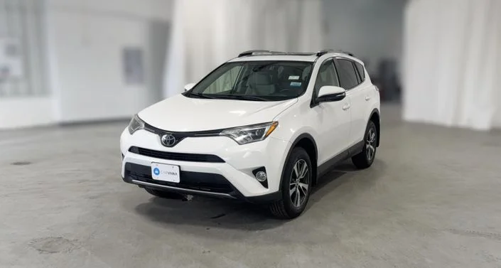 2017 XLE in White, 52,088 miles for sale in Dallas, TX