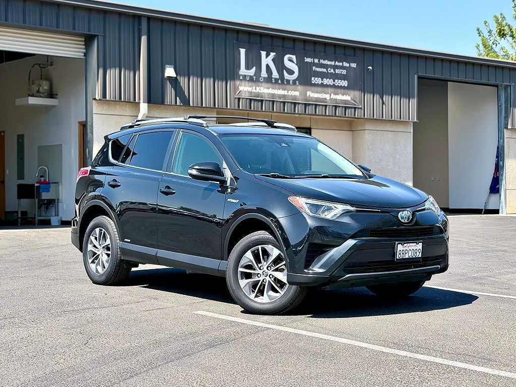 2018 Toyota RAV4 XLE