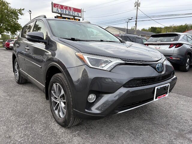 2018 Toyota RAV4 Hybrid LE Plus Fleet