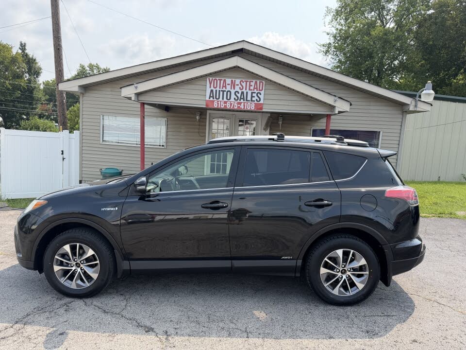 2018 Toyota RAV4 Hybrid LE Plus Fleet