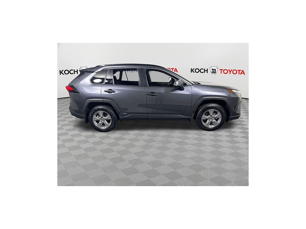 2024 Toyota RAV4 Hybrid XLE