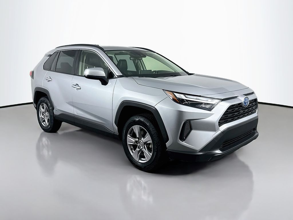 2024 Toyota RAV4 Hybrid XLE