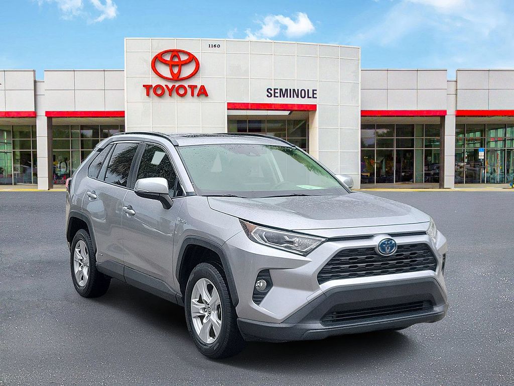 2020 Toyota RAV4 Hybrid XLE