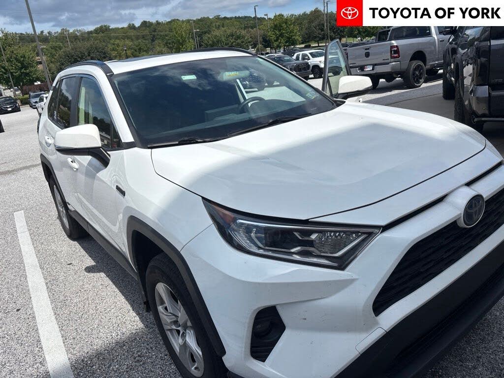 2019 Toyota RAV4 Hybrid XLE