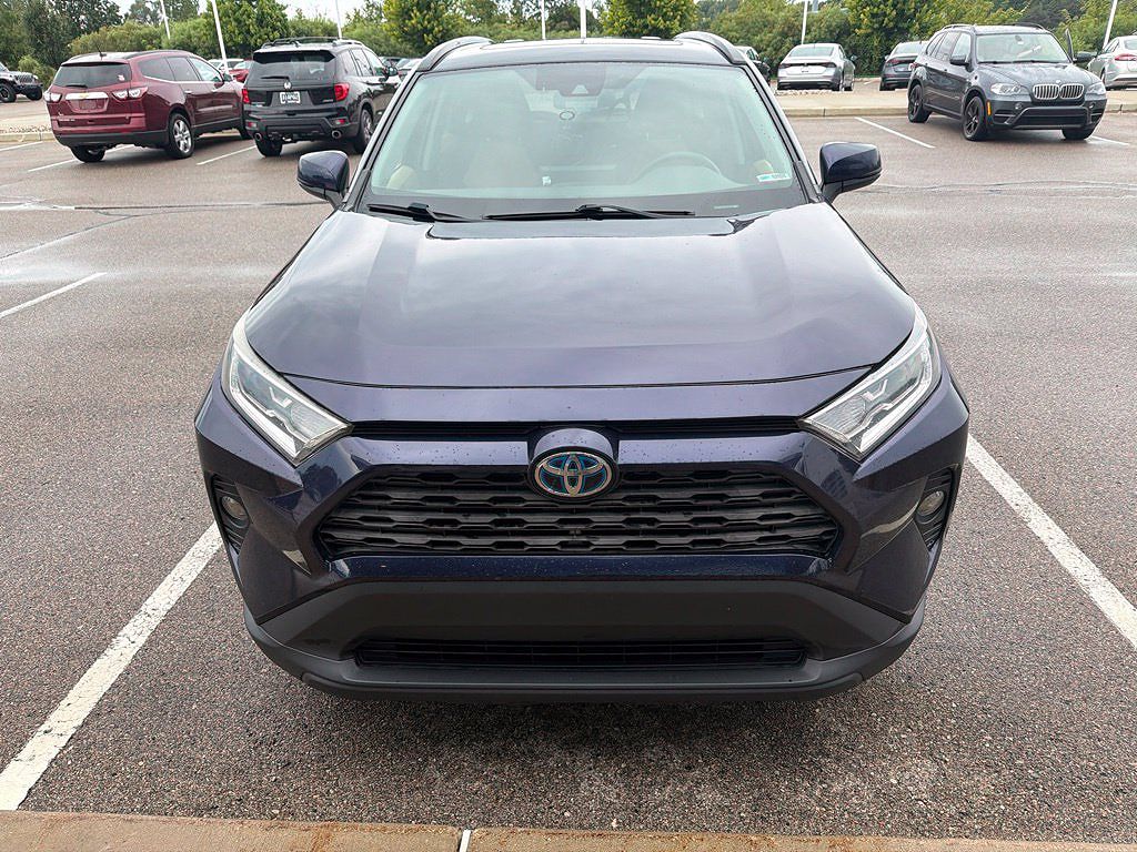 2019 Toyota RAV4 Hybrid XLE