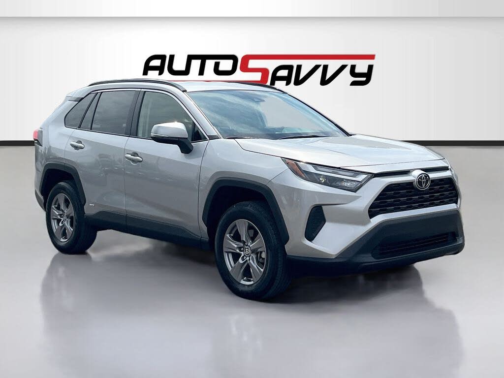 2025 Toyota RAV4 Hybrid XLE