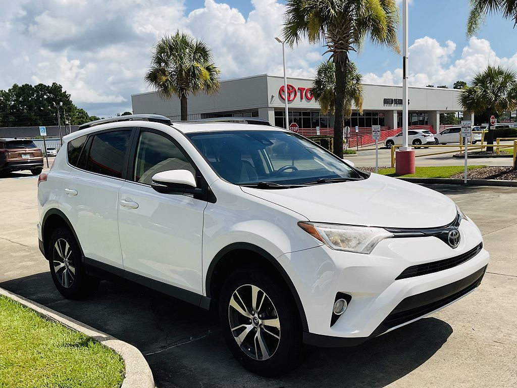 2017 Toyota RAV4 XLE