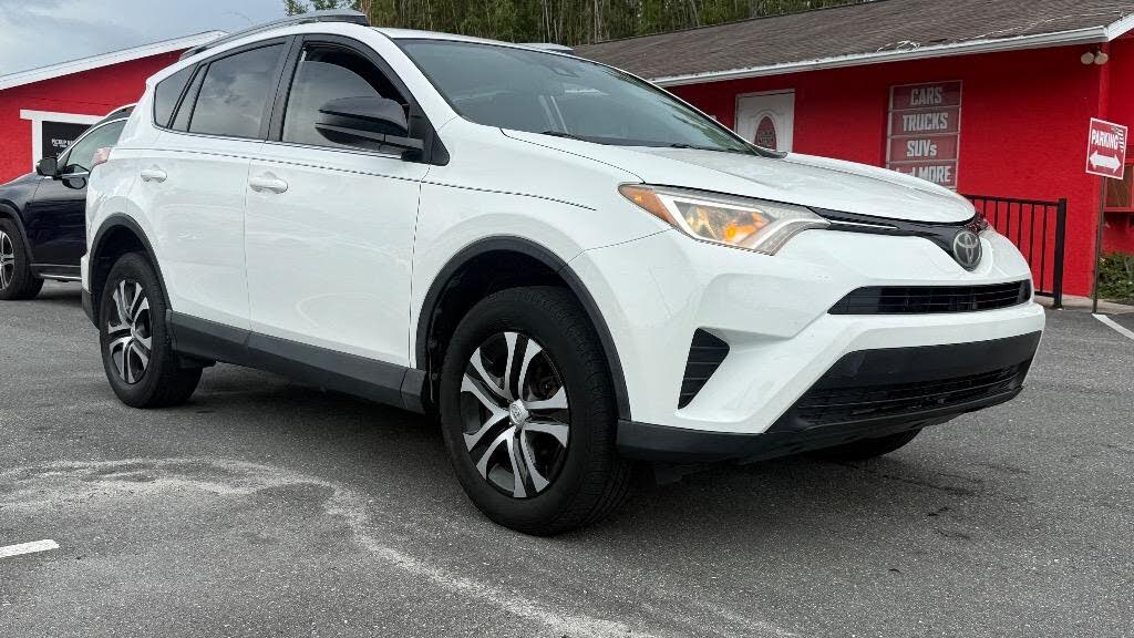 2017 Toyota RAV4 LE