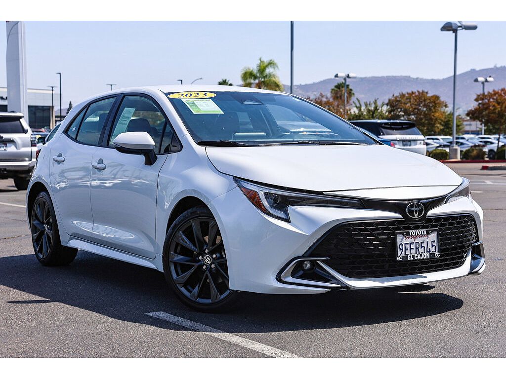 2023 Toyota Corolla Hatchback XSE