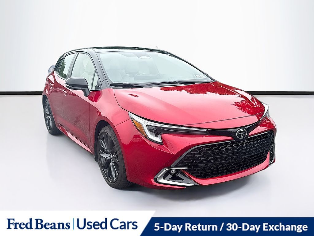 2025 Toyota Corolla Hatchback XSE