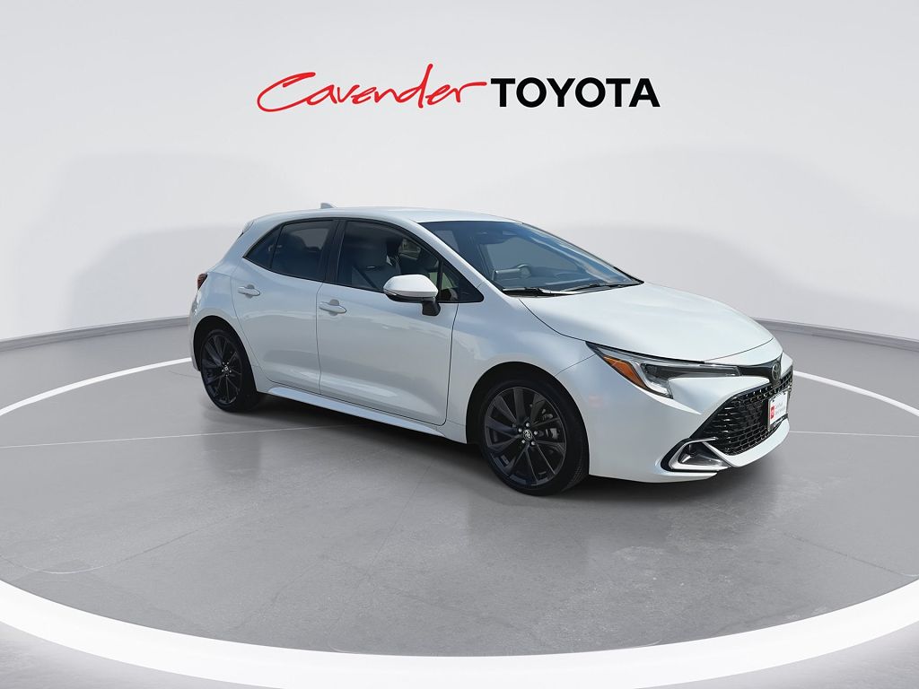 2025 Toyota Corolla Hatchback XSE