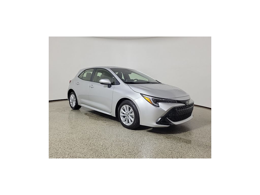 2024 Toyota Corolla Hatchback SE