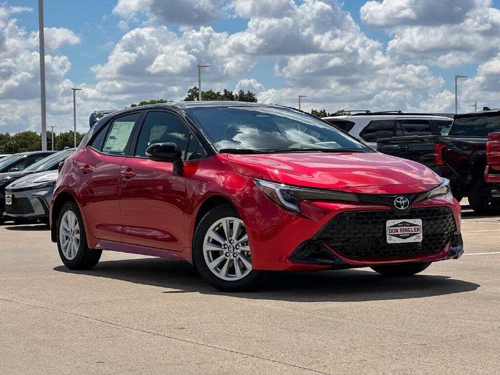 2027 Toyota Corolla Hatchback SE