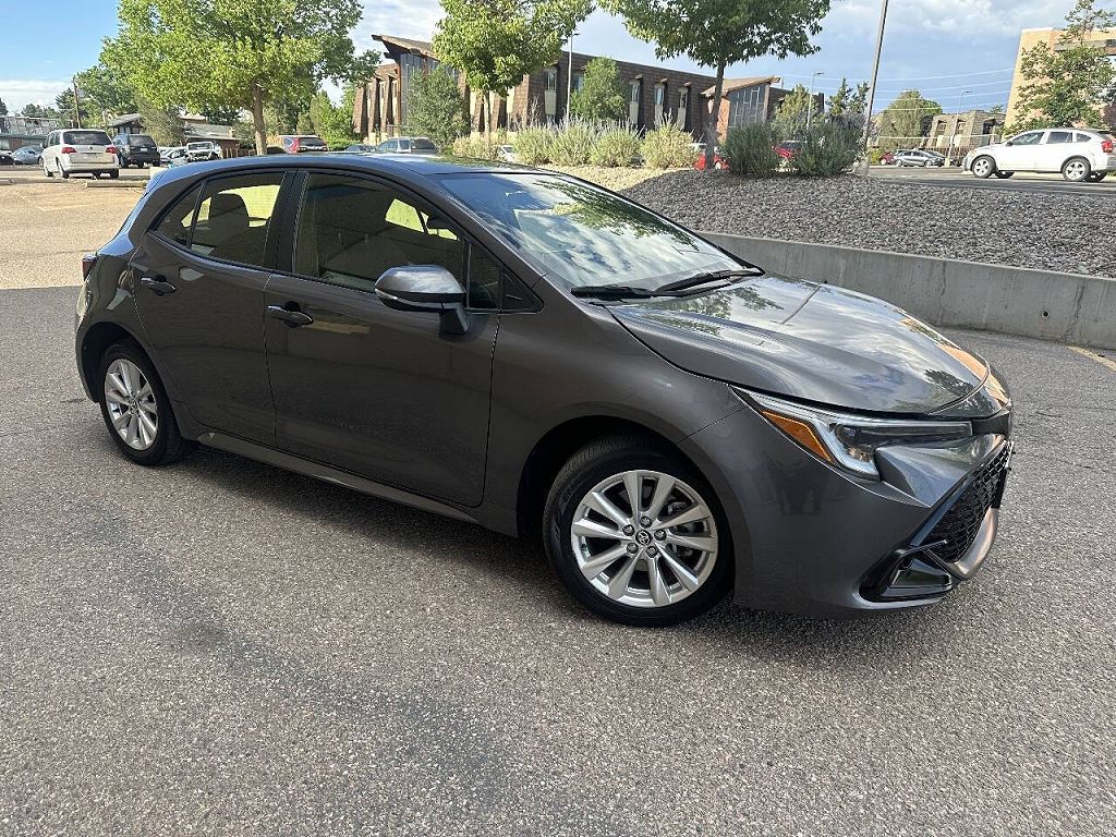 2024 Toyota Corolla Hatchback SE