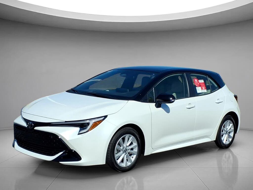 2027 Toyota Corolla Hatchback SE