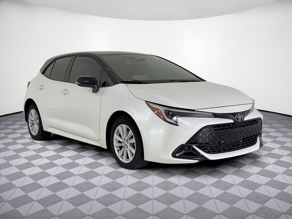 2023 Toyota Corolla Hatchback SE