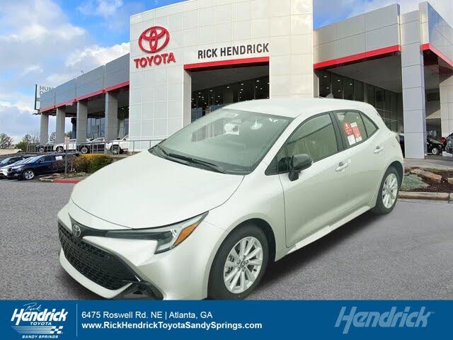 2027 Toyota Corolla Hatchback SE