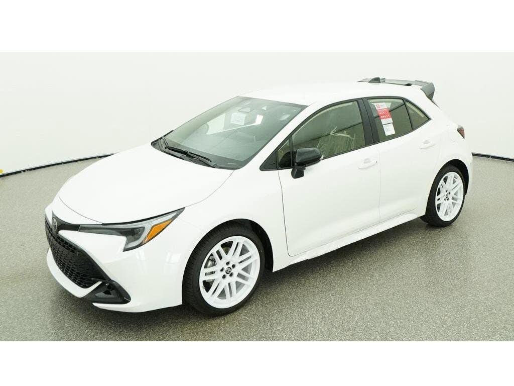 2026 Toyota Corolla Hatchback SE