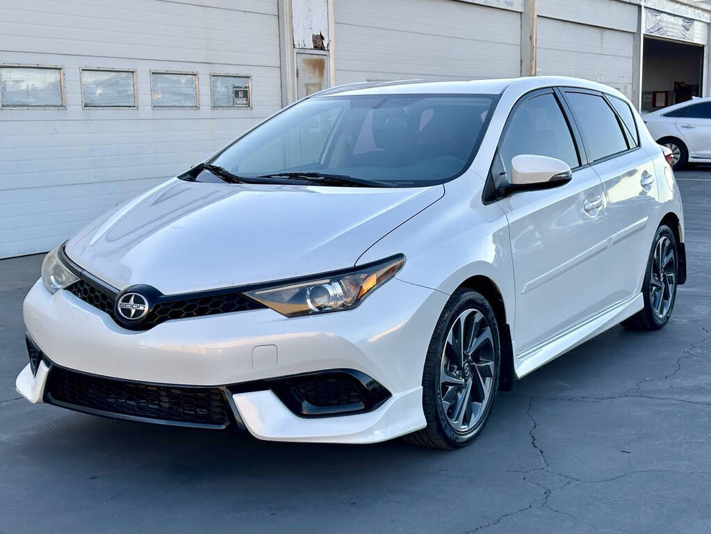 2016 Scion iM