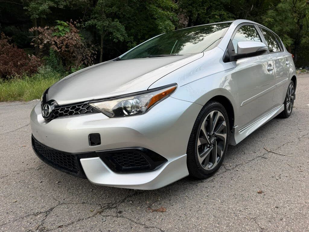 2016 Scion iM
