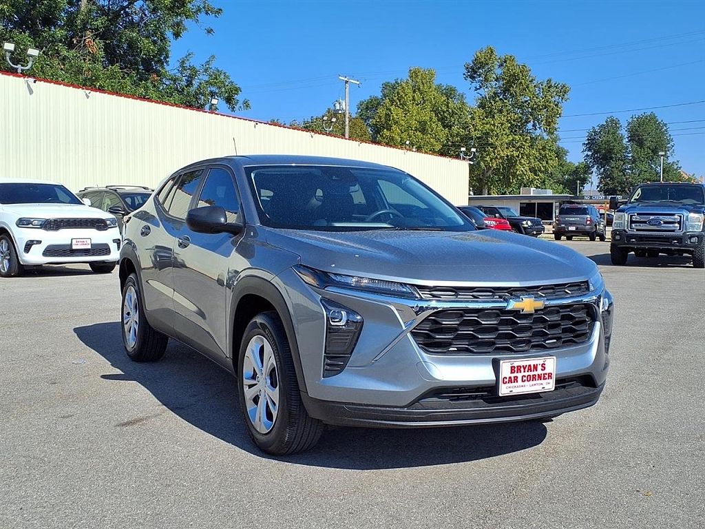 2024 Chevrolet Trax LS