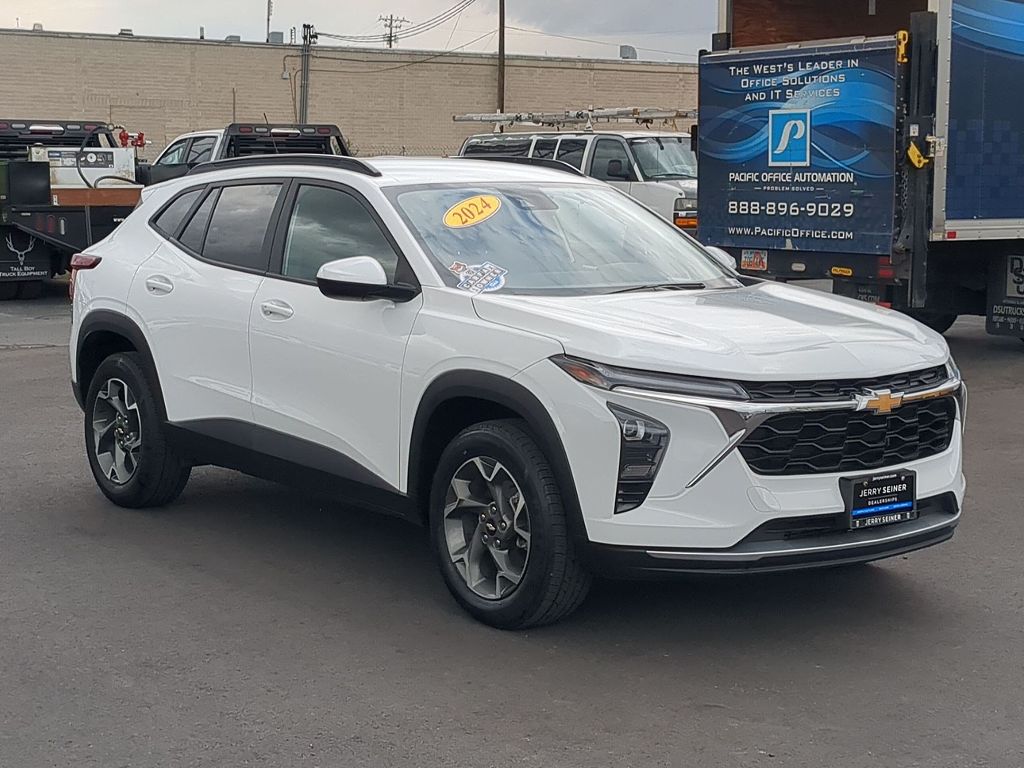 2024 Chevrolet Trax LT