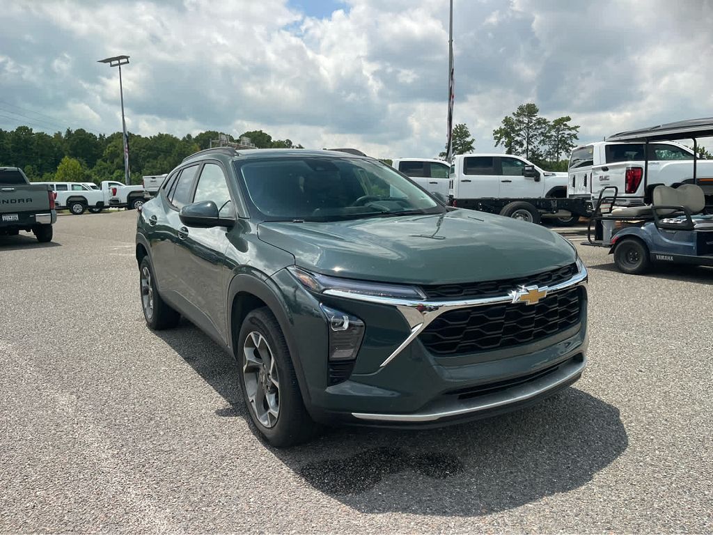 2025 Chevrolet Trax LT