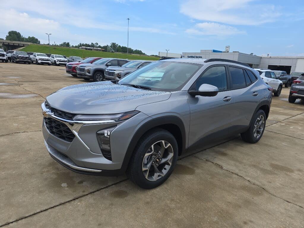 2026 Chevrolet Trax LT listing photo