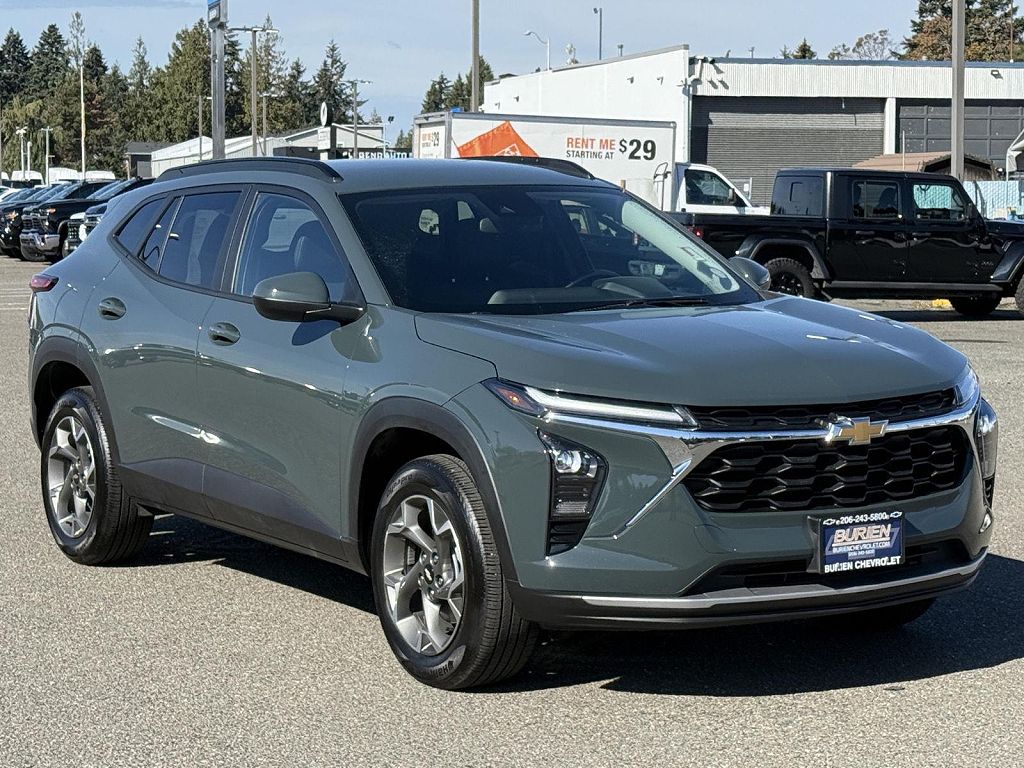 2025 Chevrolet Trax LT
