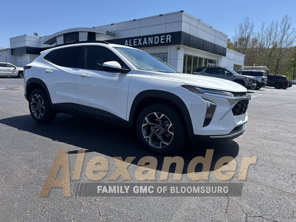 2025 Chevrolet Trax LT